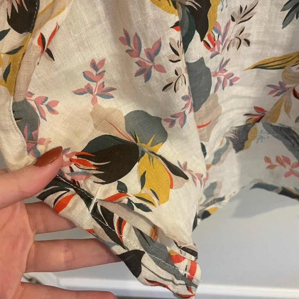 Cynthia Rowley 100% Linen Top Boxy with Tropical Pattern - Picture 6 of 6